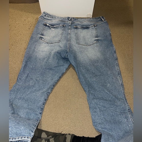 GOOD AMERICAN size 18 straight jean - Picture 4 of 9